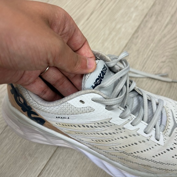 Hoka One Arahi 4 Women’s Nimbus Cloud Lunar Rock Running Shoes - Picture 5 of 7